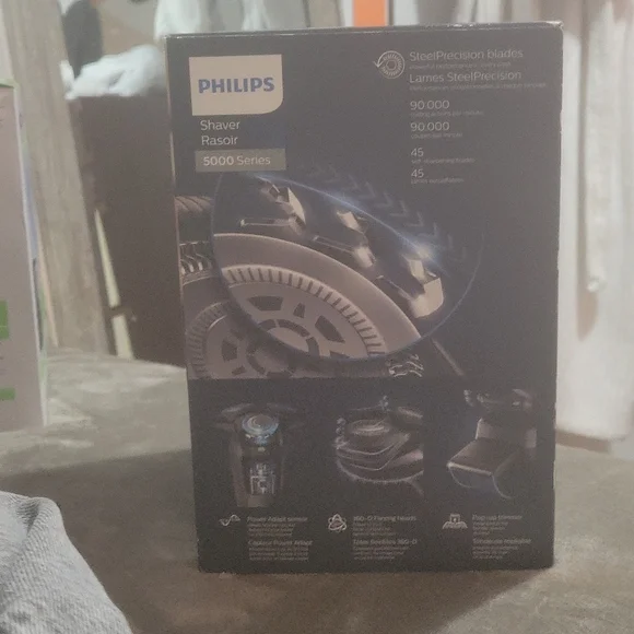 Philips Shaver - Picture 2 of 2